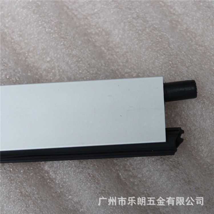 乐朗五金RDA-31 门底防尘器