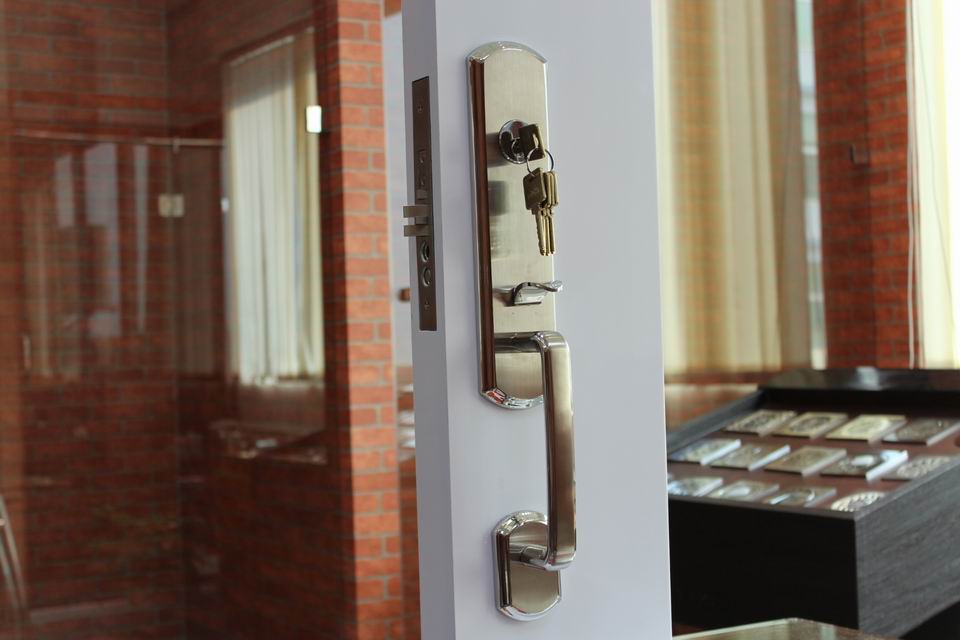 Supply all kinds of italian door lock,door lock tubular latch,security door lock cylinder 