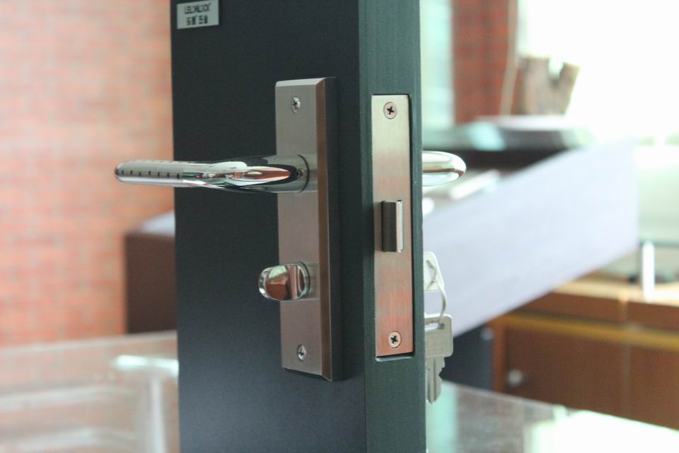 Supply all kinds of door lock inox new mortise door lock body with key 