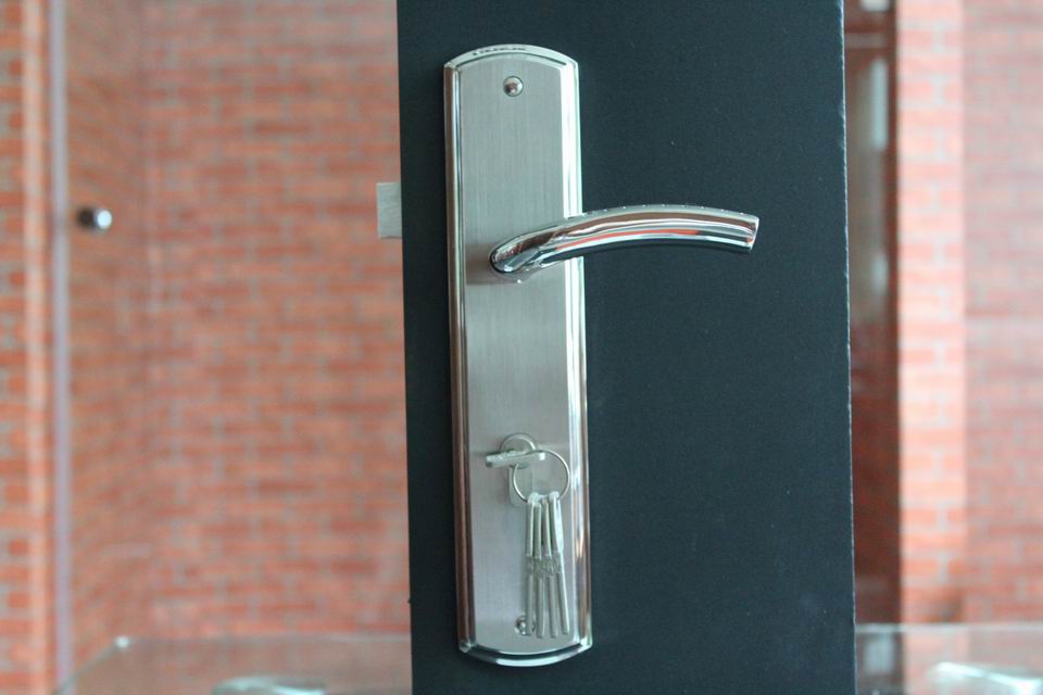Interior wooden door type lock set morden brief&silent feature 3 in one complete door handle lock