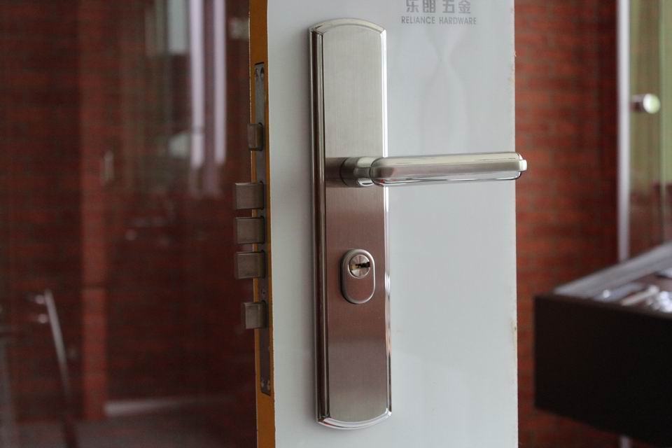 Professional door lock manufacturers with high quality hot type for exporting oversea