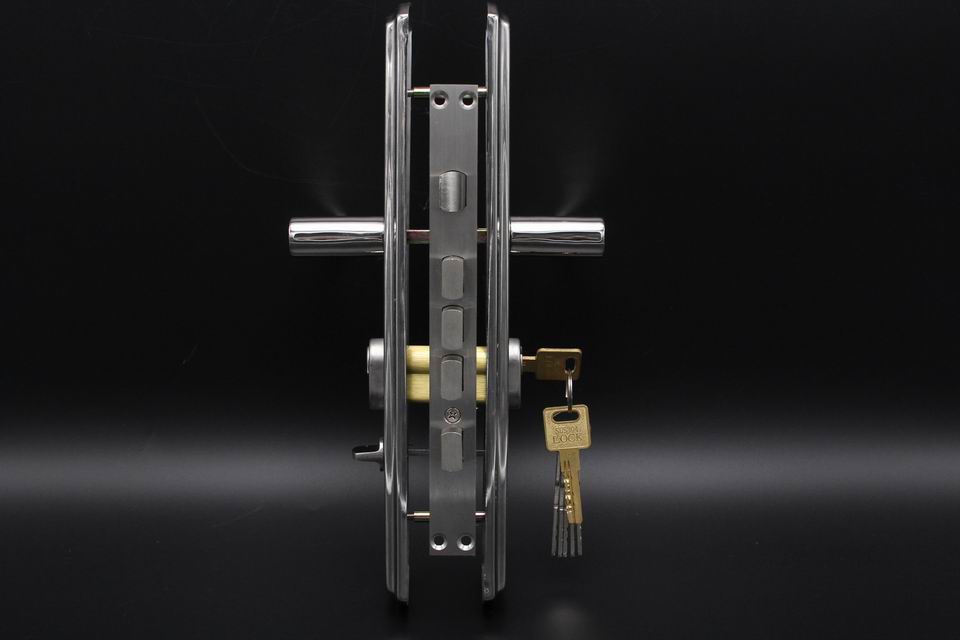 Supply all kinds of pin code door lock,marine sliding door lock,stainless steel door lock