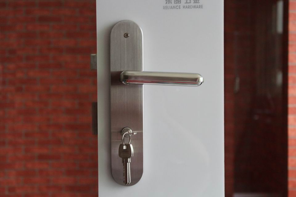 High security door lock body with brass cylinder