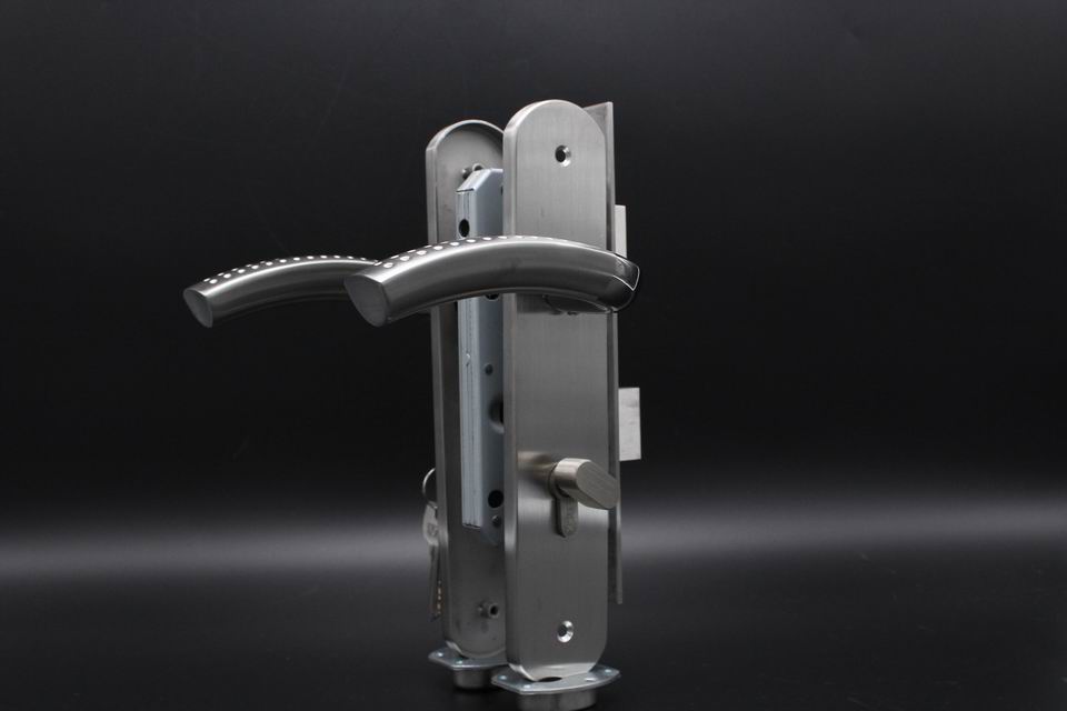 Strong and security zani door lock, sliding wood door locks