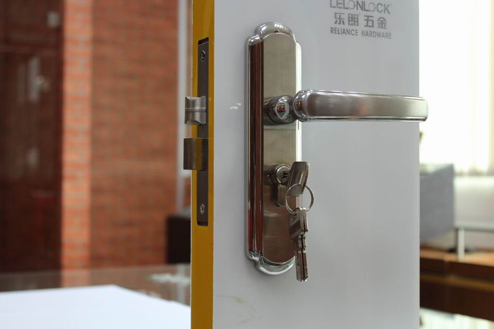 Luxury Hollow Stainless Steel Door Lock with Plate