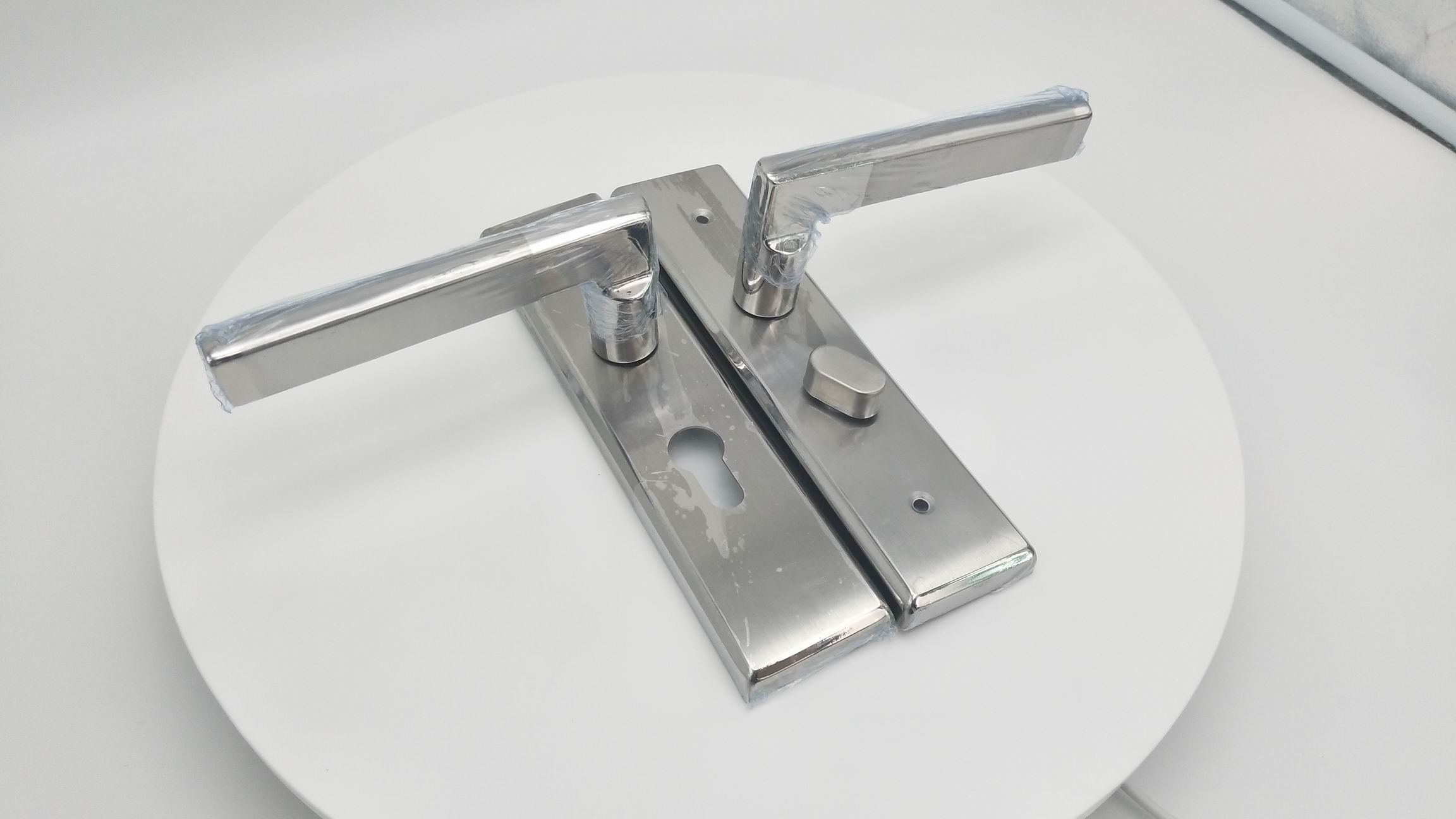 High quality of luxury solid stainless steel door lock with plate