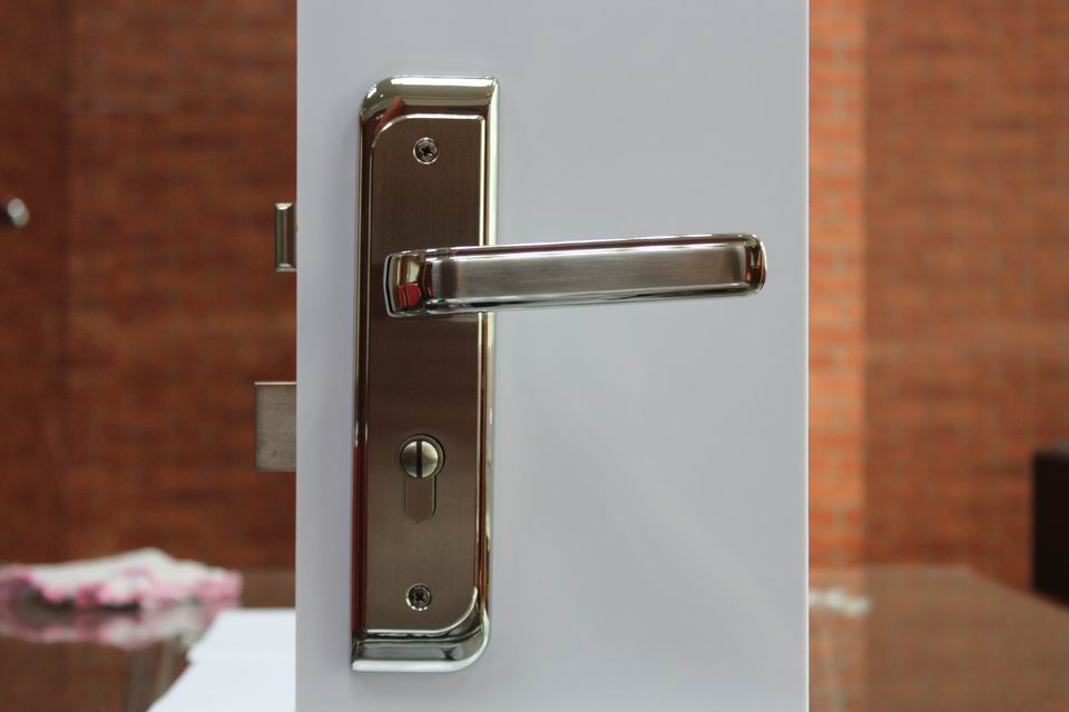 Supply all kinds of thin door lock,door lock handle set