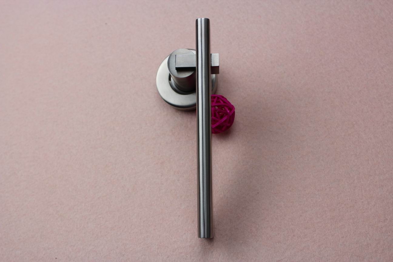 Solid type stainless steel material lever pipe door lock handle
