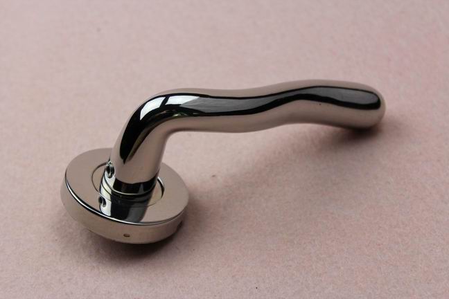 Privacy heat resistant solid polished door handle with key cover