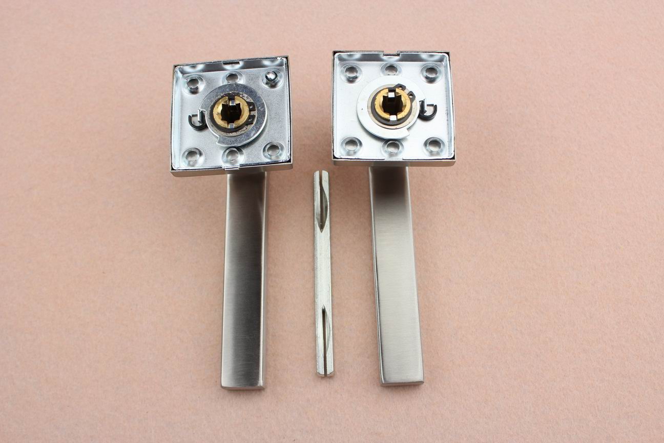 Made in China timber door lock,door lock types