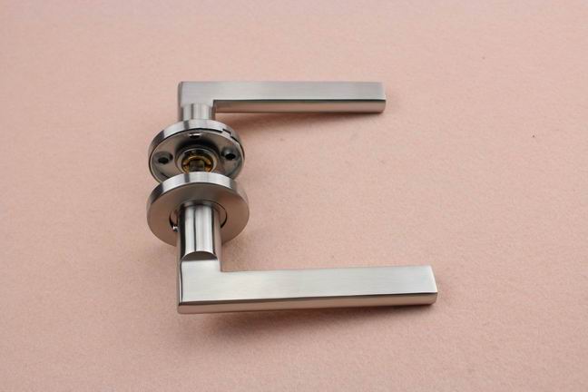 Made in China round handle rose door lock,door lock italy