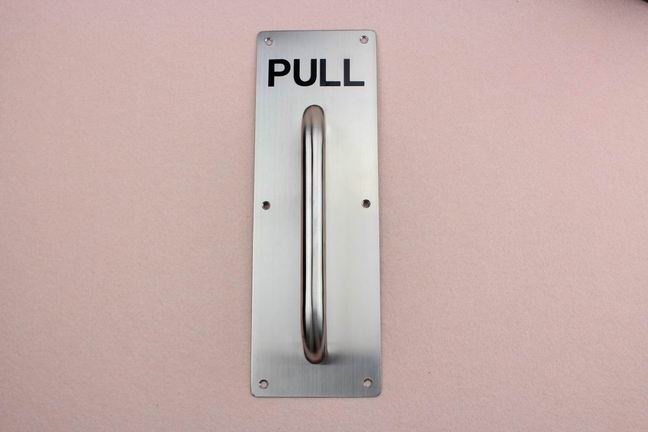 High grade stainless steel push pull door handle with indicated plate